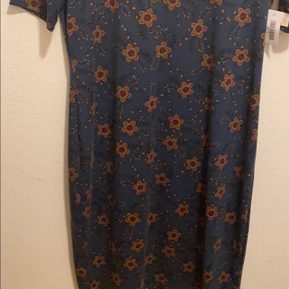 LuLAROe dress